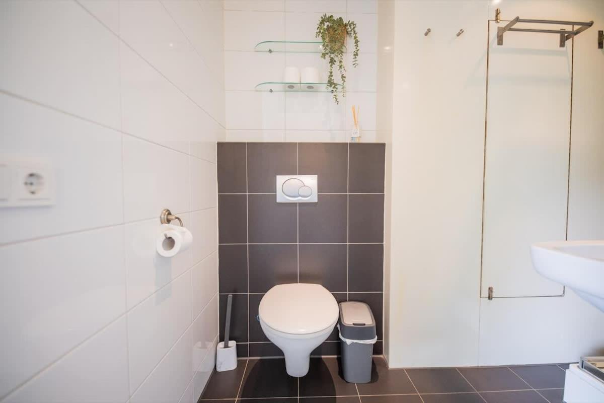 Upscale 90m2 Two Bedroom - Ks8b * Eindhoven