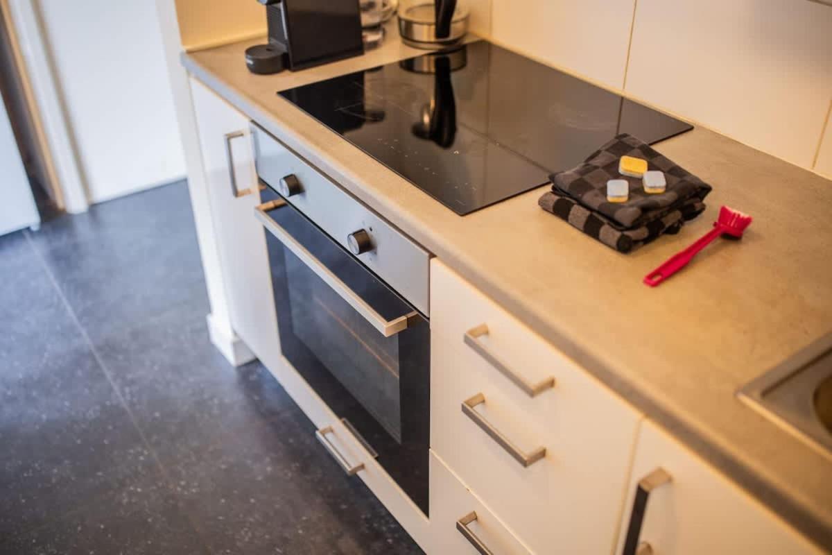 Upscale 90m2 Two Bedroom - Ks8b Apartment