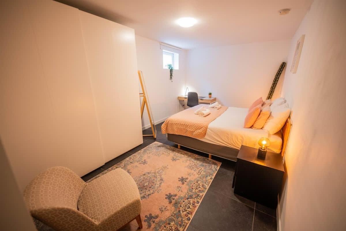 Upscale 90m2 Two Bedroom - Ks8b