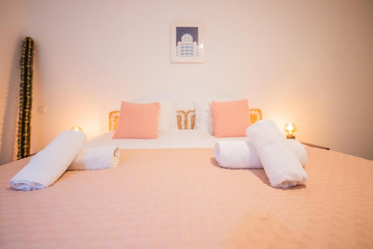Upscale 90m2 Two Bedroom - Ks8b