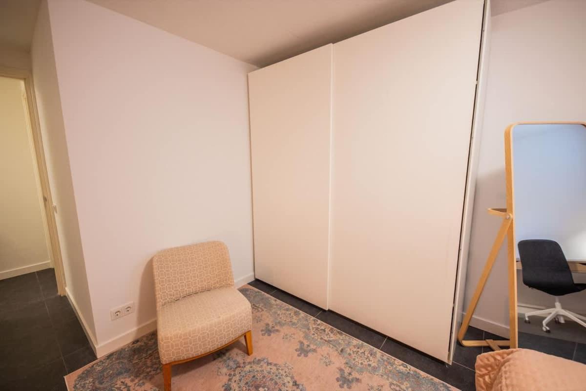 Upscale 90m2 Two Bedroom - Ks8b Apartment
