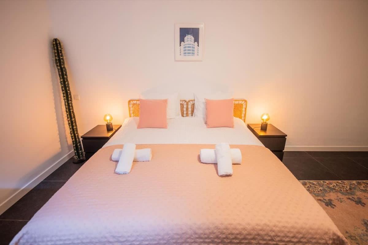 Upscale 90m2 Two Bedroom - Ks8b